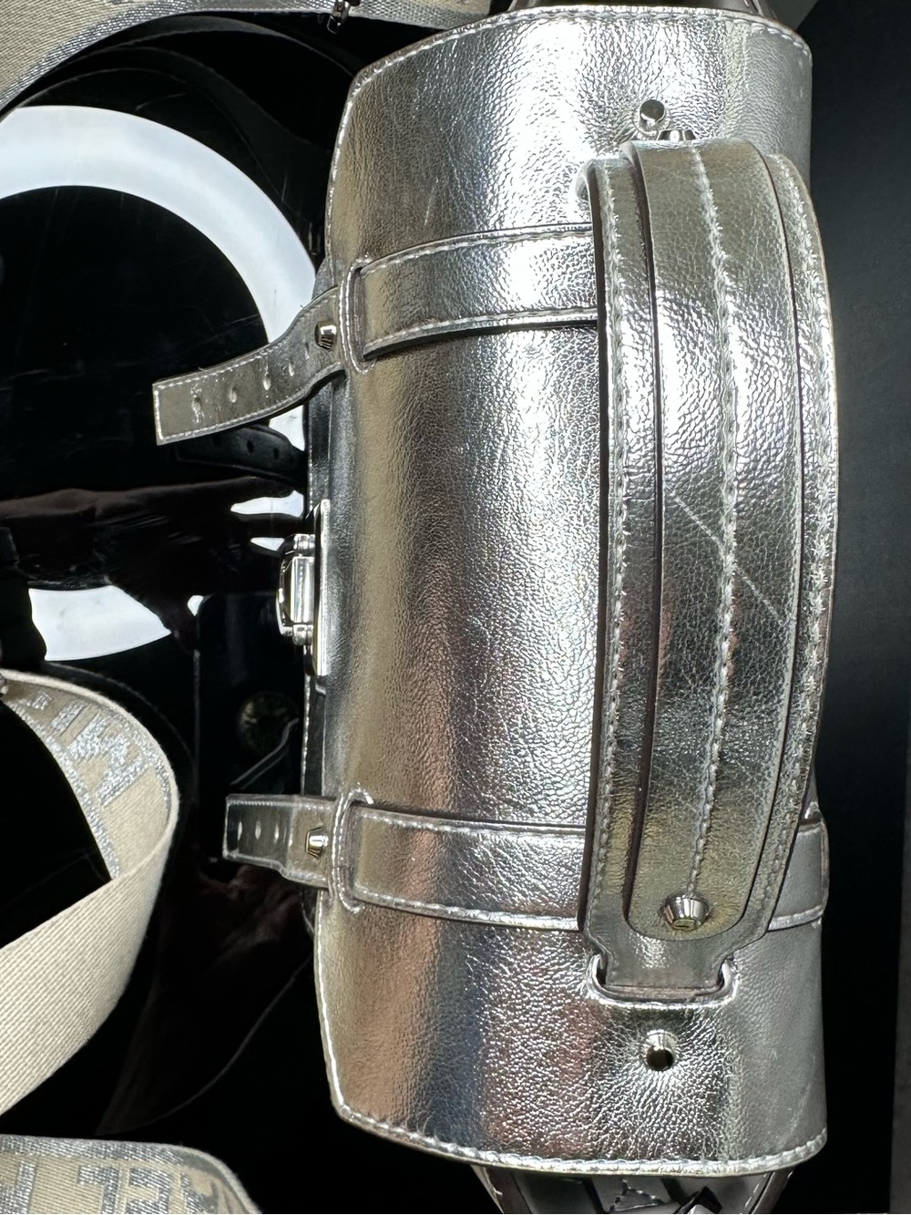 Michael Kors Manhattan Medium Metallic Silver Leather Satchel Crossbody Bag - Picture 4 of 12
